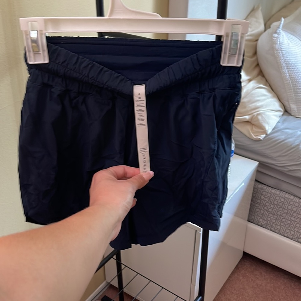 COPY - Size 4 lulu lemon navy blue work out shorts great condition